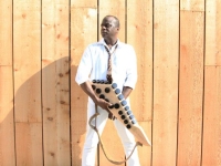 reggie-shoot-8-01-11-5369